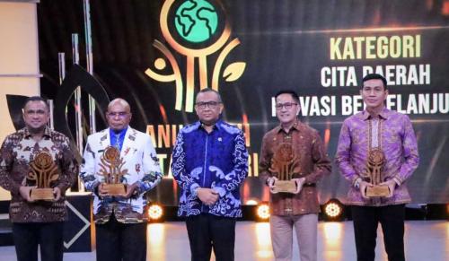 walikota-palembang-raih-penghargaan-cita-daerah-inovasi-berkelanjutan